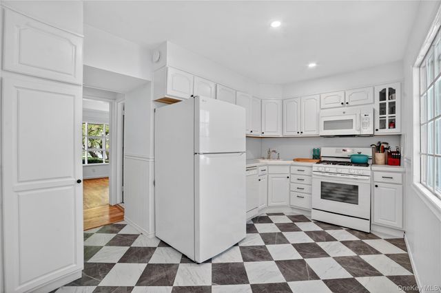 29 Newkirk Road, Yonkers, NY 10710