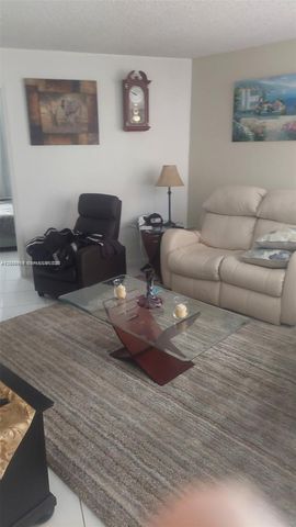 6921 Environ Boulevard 4P, Lauderhill, FL 33319