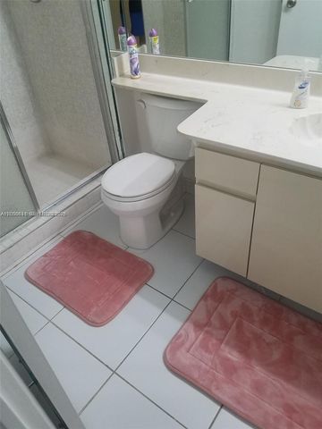 6921 Environ Boulevard 4P, Lauderhill, FL 33319