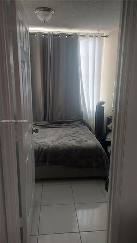 6921 Environ Boulevard 4P, Lauderhill, FL 33319