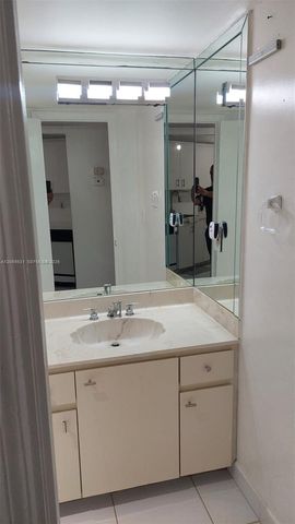 6921 Environ Boulevard 4P, Lauderhill, FL 33319