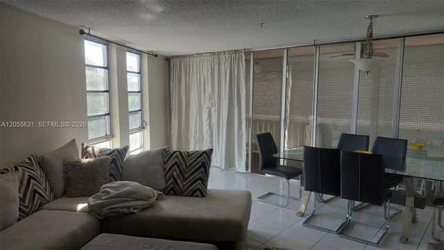 6921 Environ Boulevard 4P, Lauderhill, FL 33319