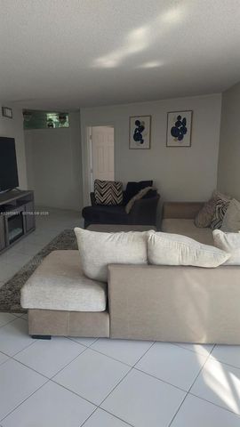 6921 Environ Boulevard 4P, Lauderhill, FL 33319