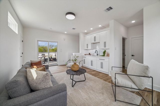 4101 Kewanee Street, Houston, TX 77051