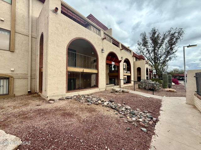 6341 N Barcelona Ct Unit 809, Tucson, AZ 85704