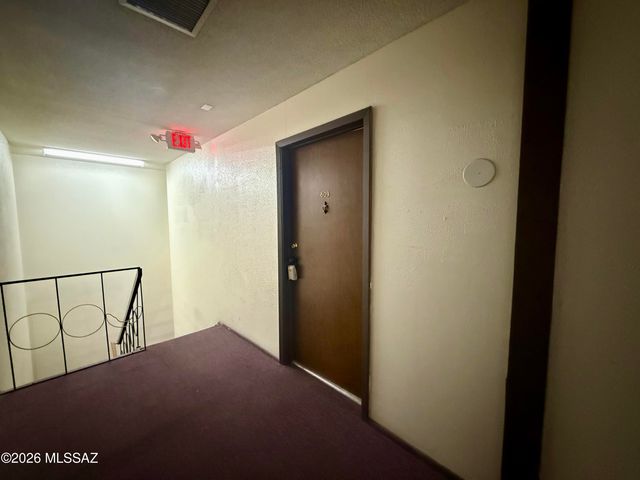 6341 N Barcelona Ct Unit 809, Tucson, AZ 85704