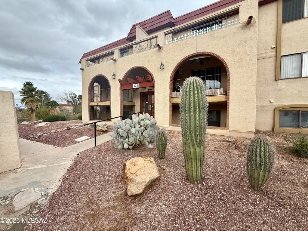 6341 N Barcelona Ct Unit 809, Tucson, AZ 85704