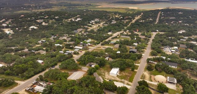 610 Tamarack Dr, Canyon Lake, TX 78133