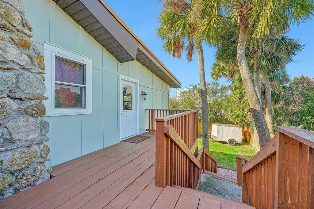 Image 3 of property listing at 934 N HALIFAX AVENUE, Daytona Beach, FL 32118
