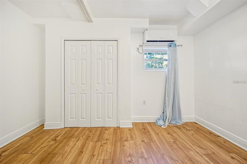 Image 39 of property listing at 934 N HALIFAX AVENUE, Daytona Beach, FL 32118