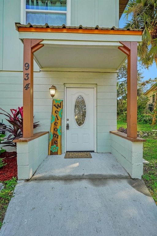 Image 5 of property listing at 934 N HALIFAX AVENUE, Daytona Beach, FL 32118