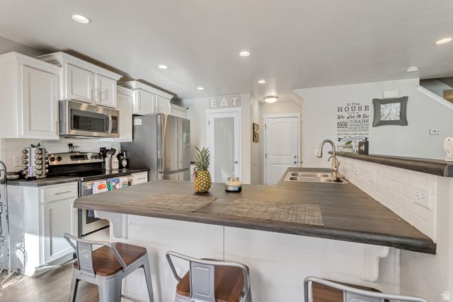 5203 W COURTLY LN, Herriman, UT 84096