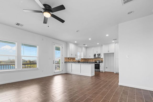 984 Crane Lane, Crystal Beach, TX 77650