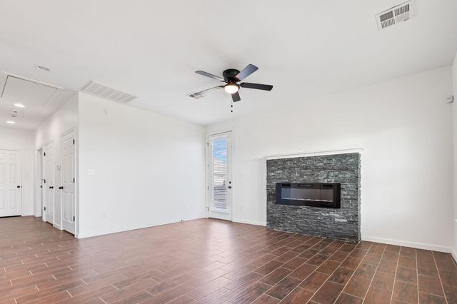 984 Crane Lane, Crystal Beach, TX 77650