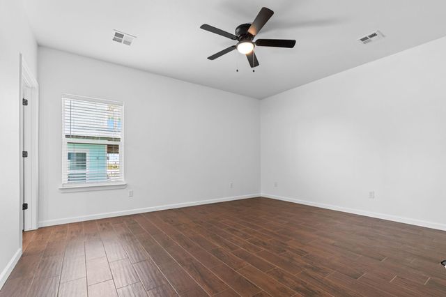 984 Crane Lane, Crystal Beach, TX 77650