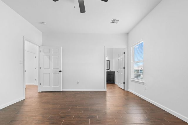 984 Crane Lane, Crystal Beach, TX 77650