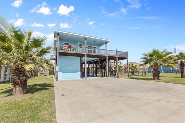 984 Crane Lane, Crystal Beach, TX 77650