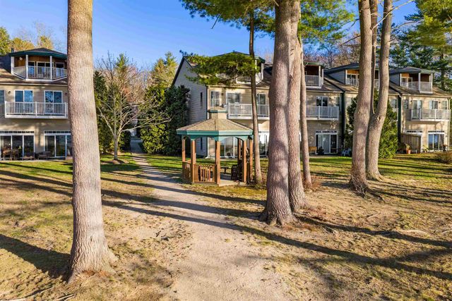 24 Deborah Lane, Dover, NH 03820
