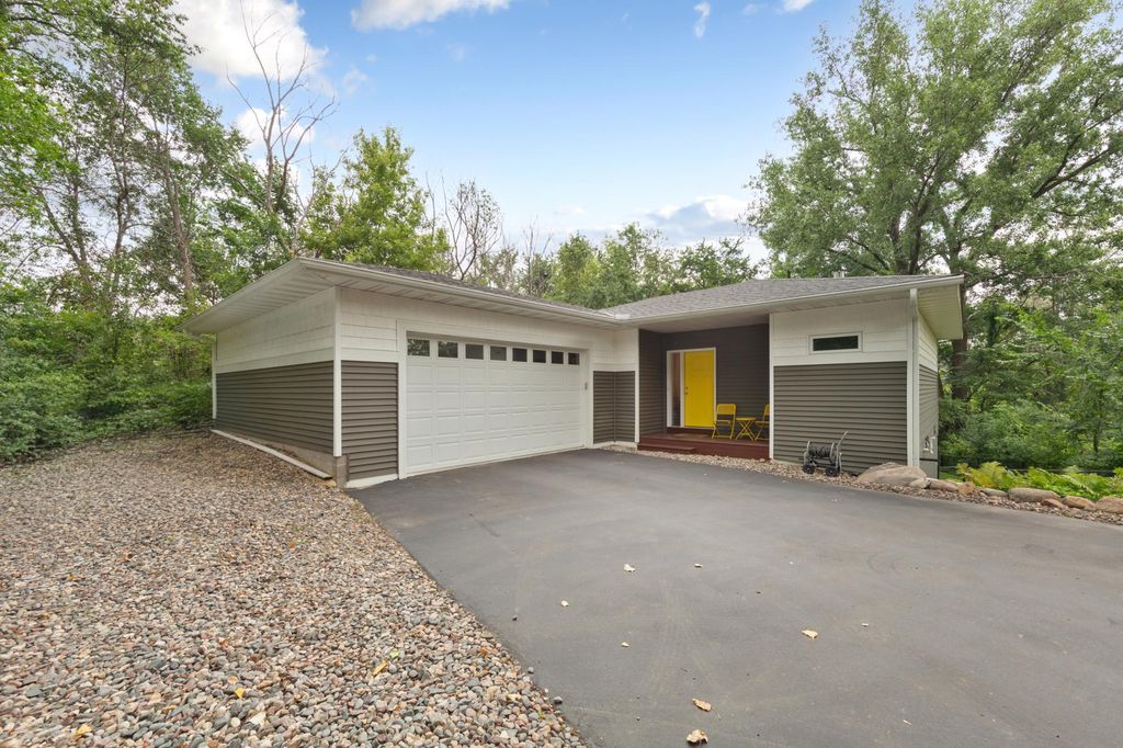 8492 210th Street E, Prior Lake, MN 55372 — exterior