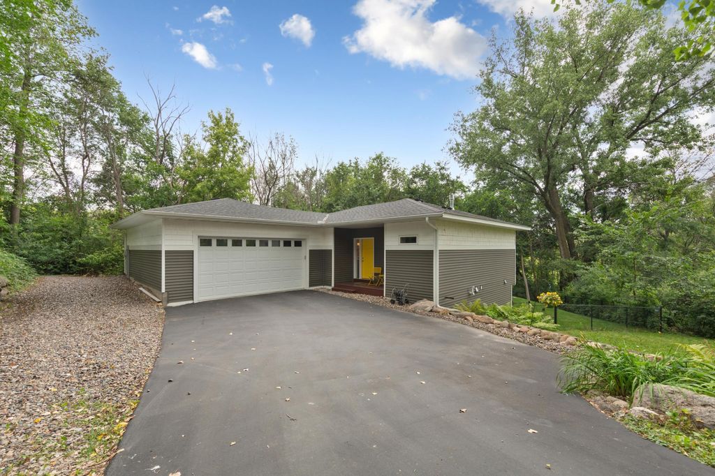 8492 210th Street E, Prior Lake, MN 55372 — photo 2