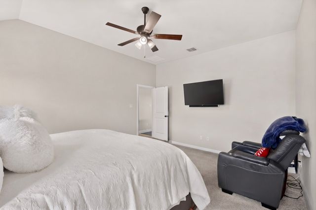 101 Loving Trail, Justin, TX 76247