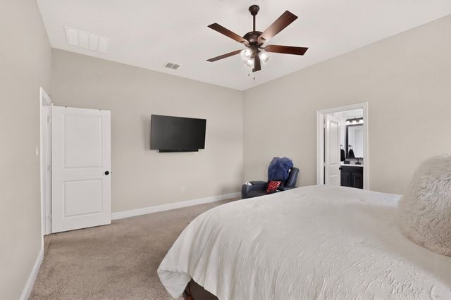101 Loving Trail, Justin, TX 76247