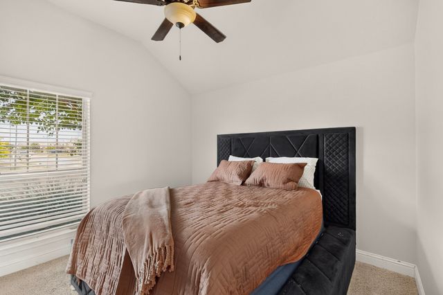 101 Loving Trail, Justin, TX 76247