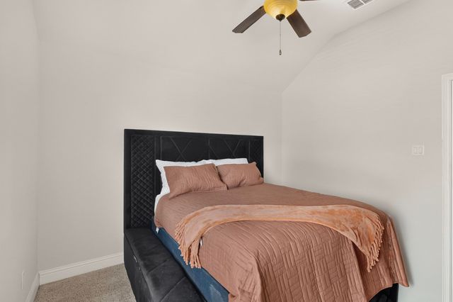101 Loving Trail, Justin, TX 76247