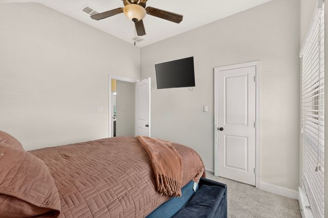 101 Loving Trail, Justin, TX 76247