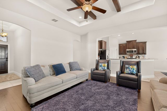 101 Loving Trail, Justin, TX 76247