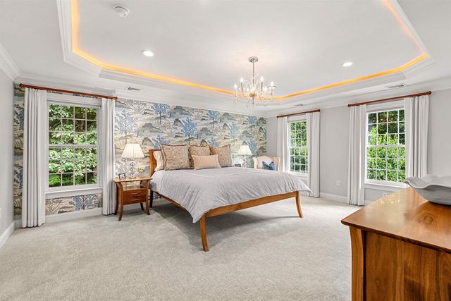 2 Rolling Woods Drive, Bedford, NH 03110