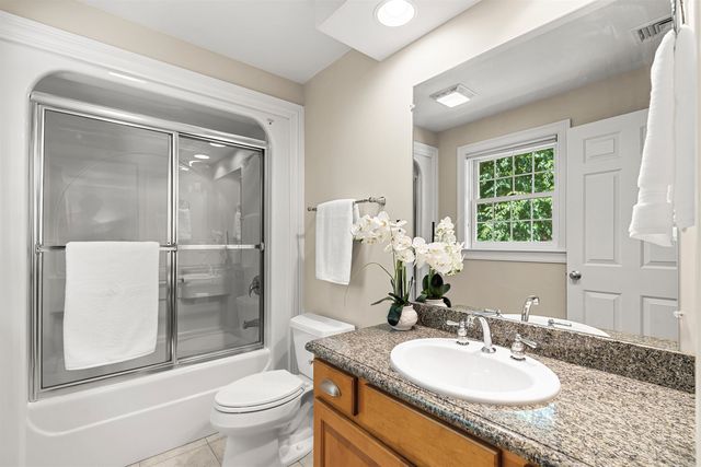 2 Rolling Woods Drive, Bedford, NH 03110