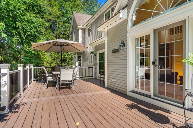 2 Rolling Woods Drive, Bedford, NH 03110