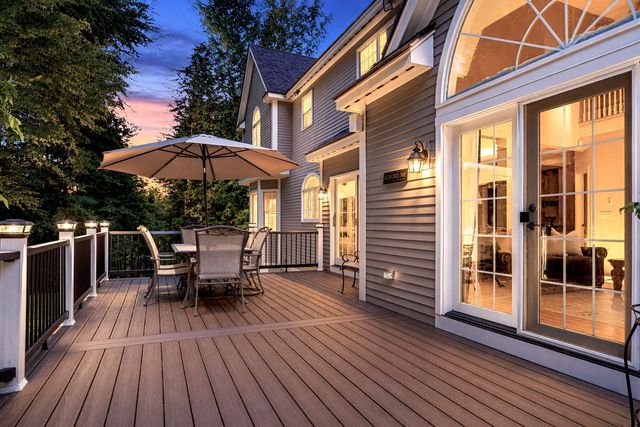 2 Rolling Woods Drive, Bedford, NH 03110