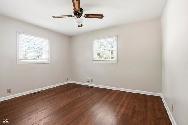 2844 Canterbury Lane, Indianapolis, IN 46220