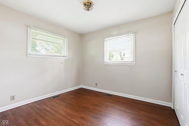 2844 Canterbury Lane, Indianapolis, IN 46220