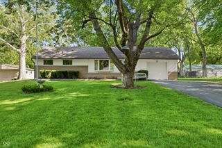 2844 Canterbury Lane, Indianapolis, IN 46220