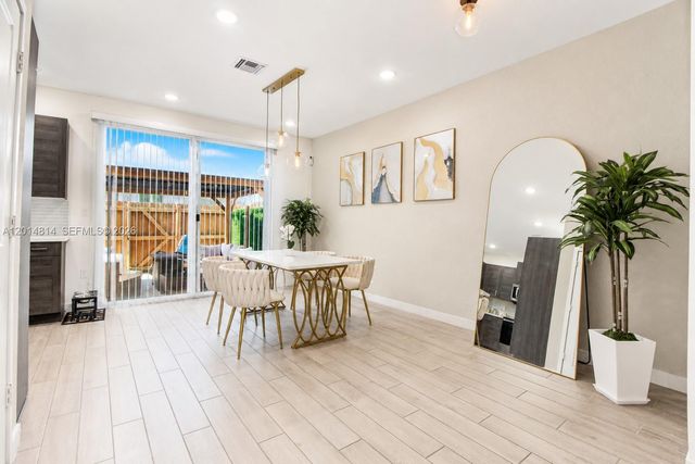 2382 SE 10th St, Homestead, FL 33035