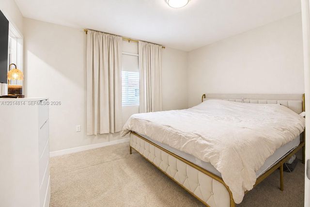 2382 SE 10th St, Homestead, FL 33035