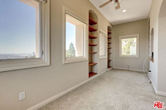 1248 E Tujunga Avenue, Burbank, CA 91501