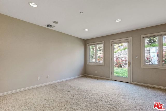 1248 E Tujunga Avenue, Burbank, CA 91501