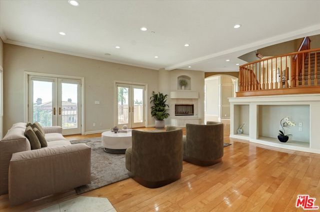 1248 E Tujunga Avenue, Burbank, CA 91501