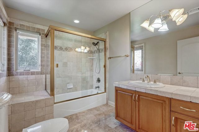 1248 E Tujunga Avenue, Burbank, CA 91501