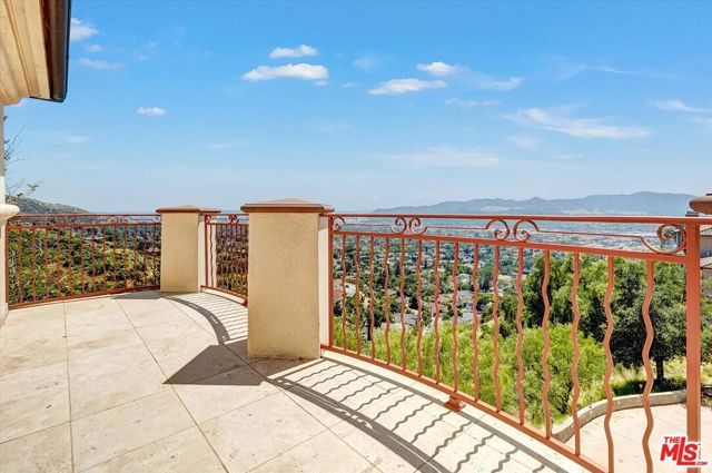 1248 E Tujunga Avenue, Burbank, CA 91501