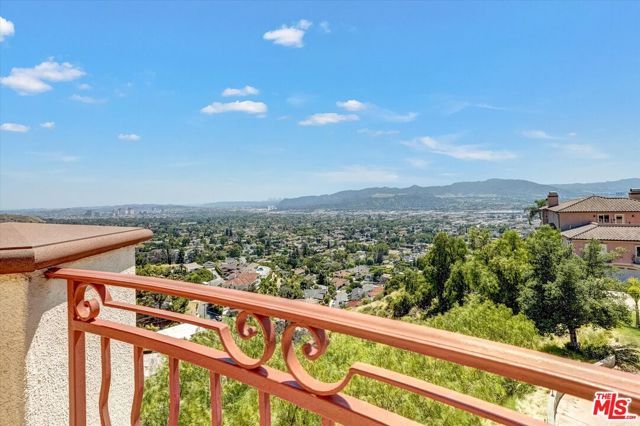 1248 E Tujunga Avenue, Burbank, CA 91501