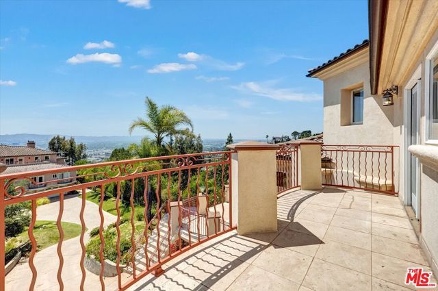 1248 E Tujunga Avenue, Burbank, CA 91501