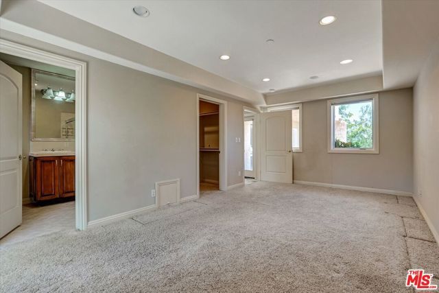 1248 E Tujunga Avenue, Burbank, CA 91501