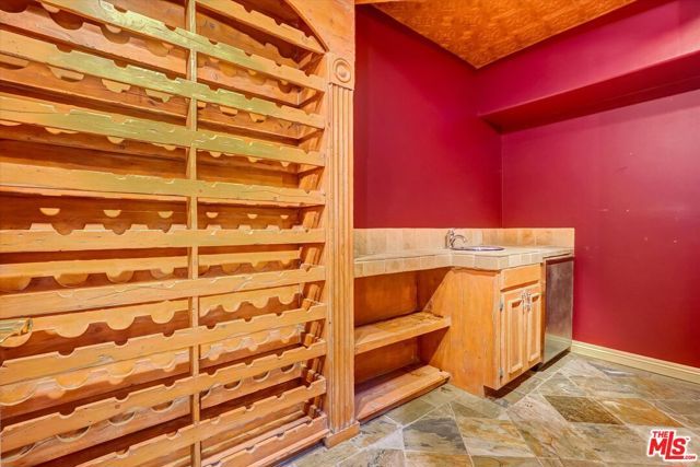 1248 E Tujunga Avenue, Burbank, CA 91501