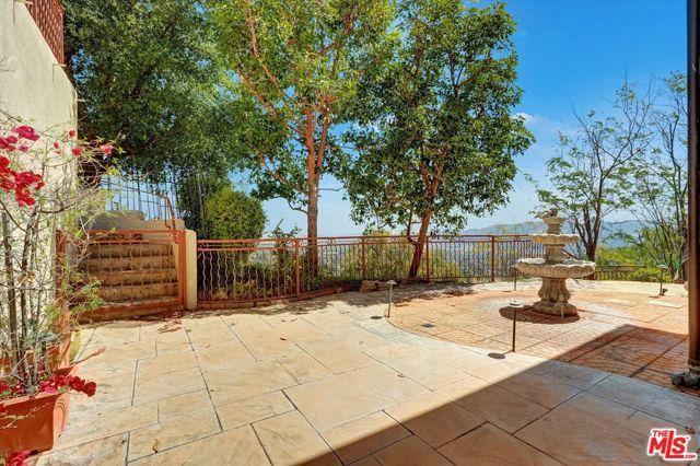1248 E Tujunga Avenue, Burbank, CA 91501
