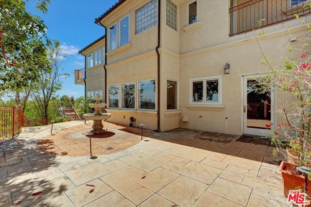 1248 E Tujunga Avenue, Burbank, CA 91501